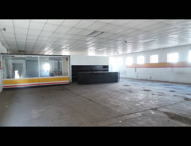 260M² WORKSHOP FOR SALE IN GEDULD